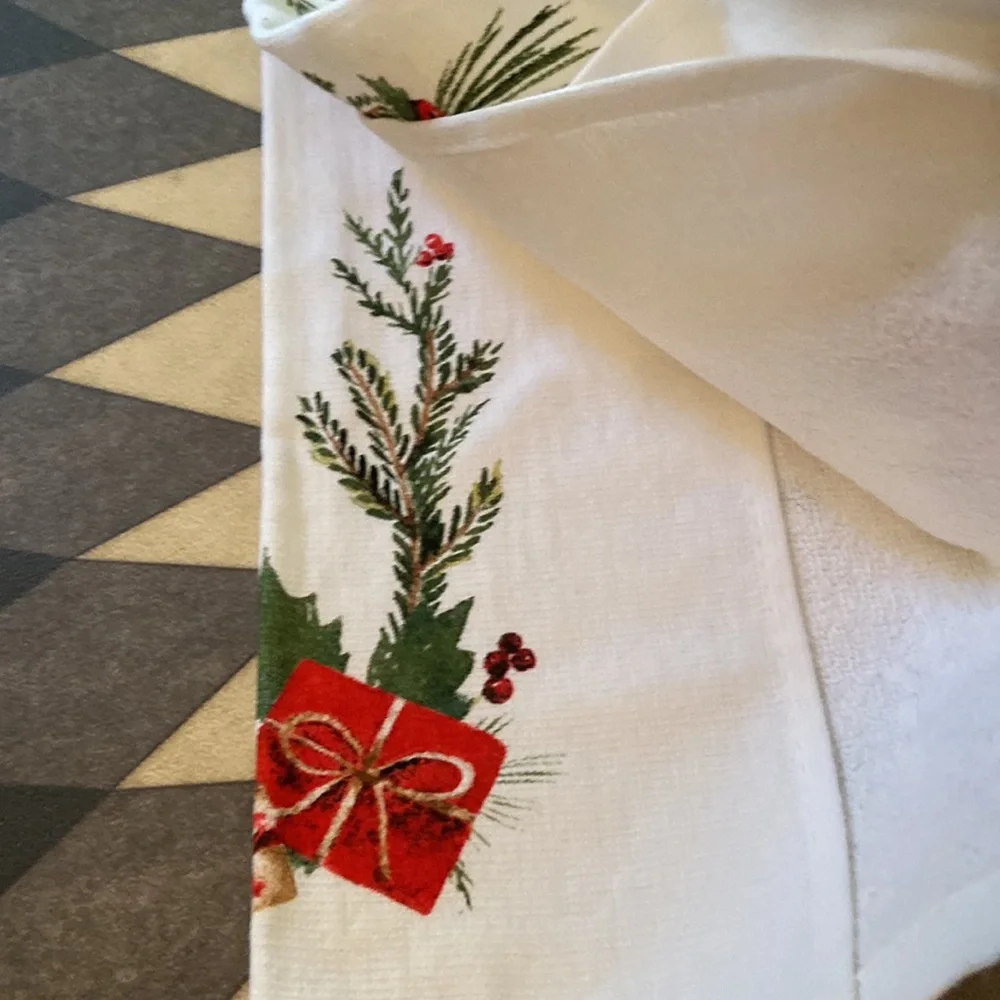 NWT Holiday Dish Towels